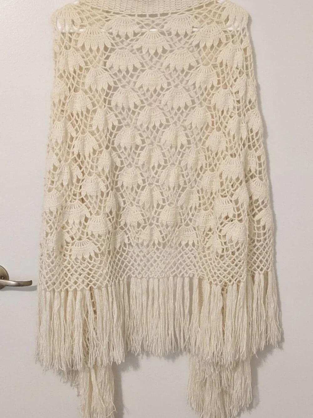 Hand Crochet Open Knit Shawl Wrap Lace Pattern Cream Fringe Boho Hippie - Picture 2 of 10